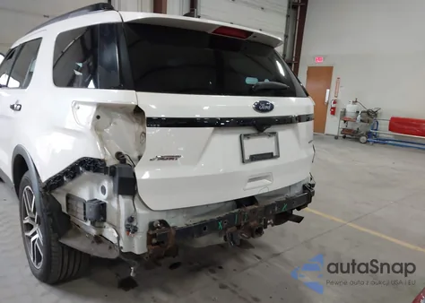 2017 Ford Explorer Sport из США, поврежденный, VIN 1FM5K8GT1HGE16197